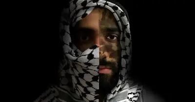 חדר בריחה המסור, שתולים, מסע הגיבור