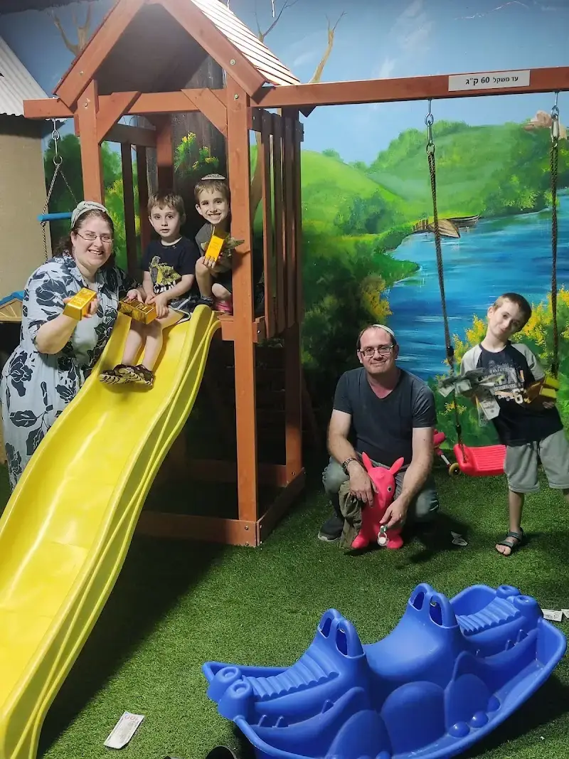 טיים אאוט - חדרי בריחה פתח תקווה