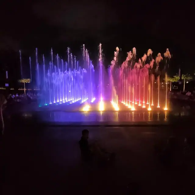 מזרקת המאה בפארק הלאומי: תמונה