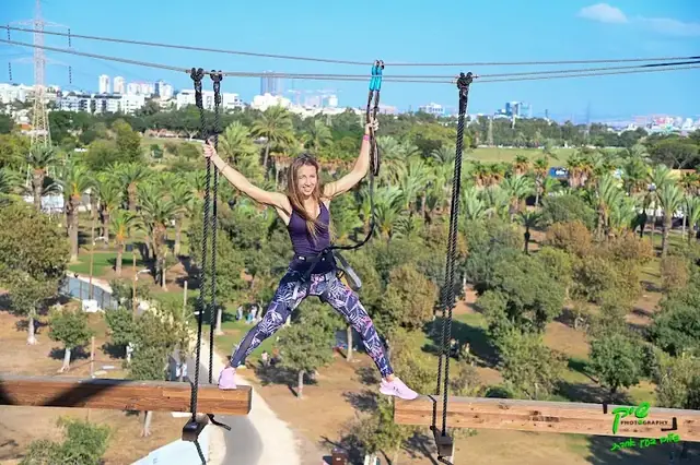 סקי טאון - החבלים בגני יהושע: תמונה