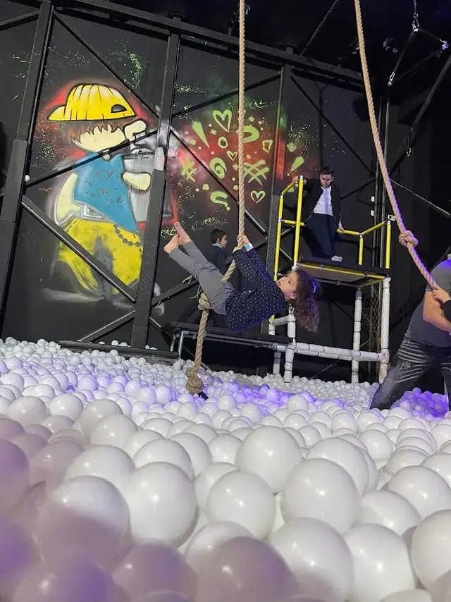 White Pool וויט פול בת ים: תמונה